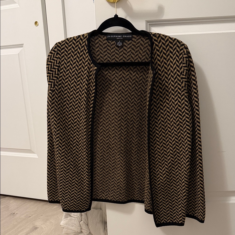 Josephine Chaus Black and Brown Chevron Sweater